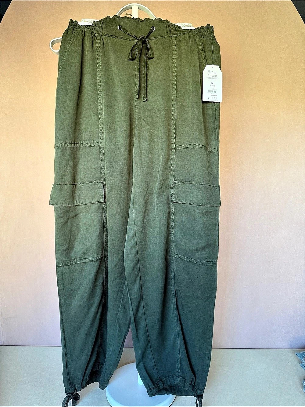 Time and Tru Women's Jogger Pants Olive Green Medium